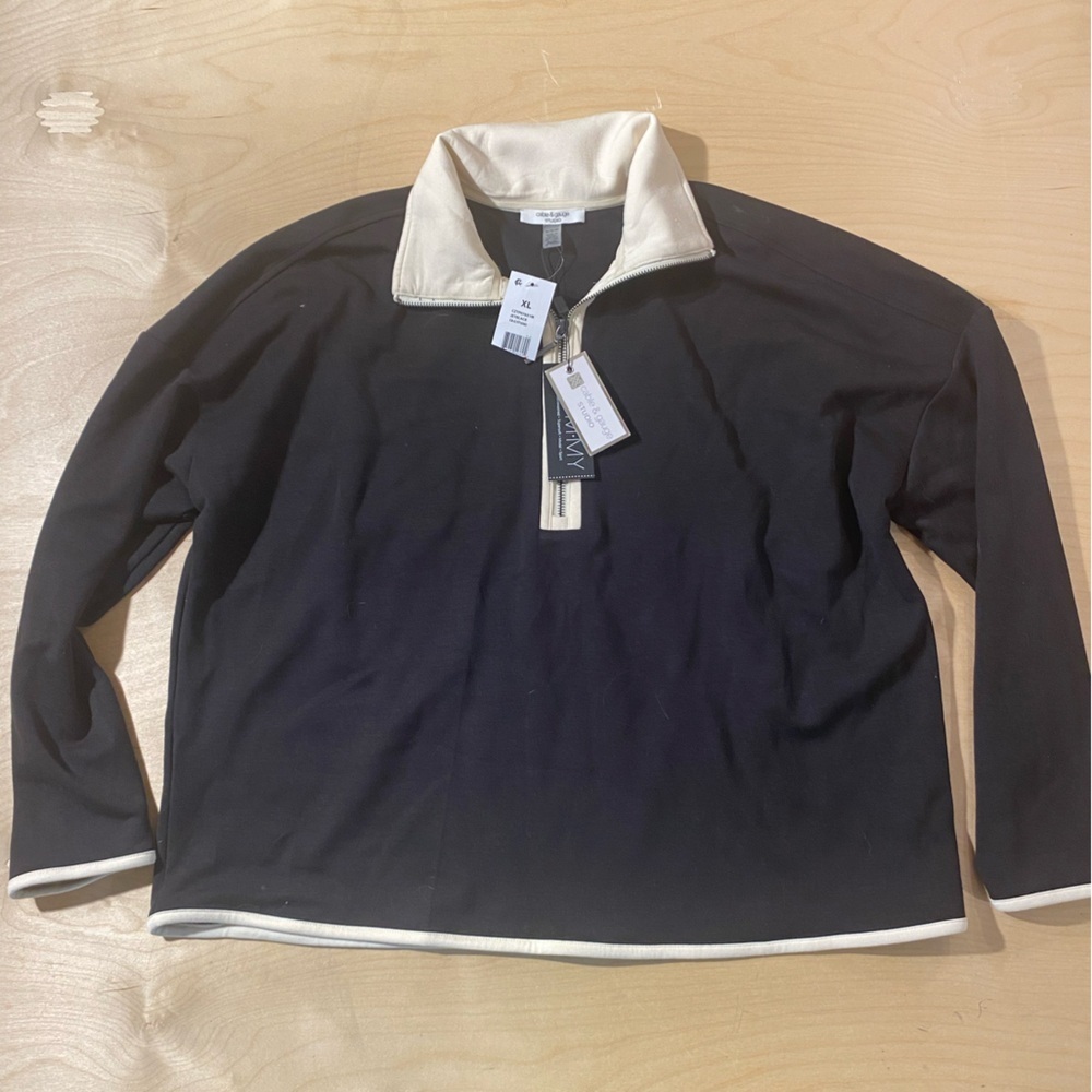Cable & Gauge Black and Cream Zip-Up Top XL (PH)